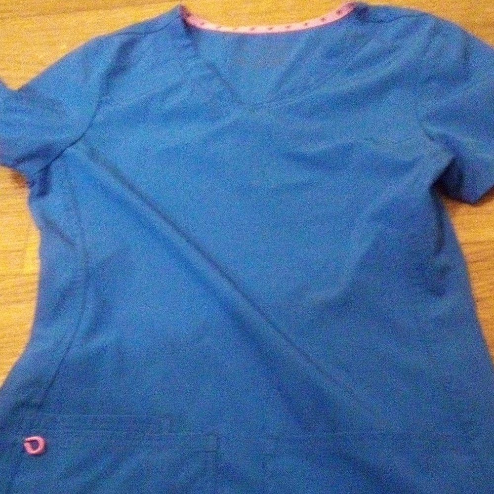 Nurse scrubs for women